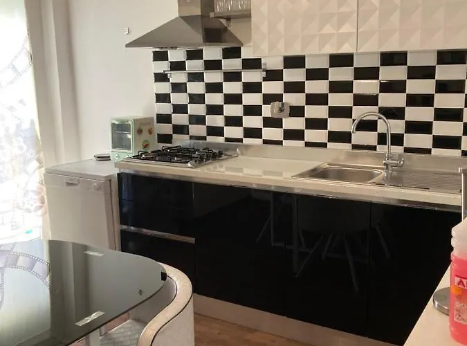 Al Civico 32 4* Roma