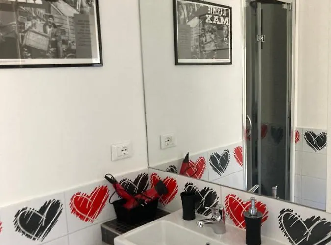 Al Civico 32 Affittacamere 4*